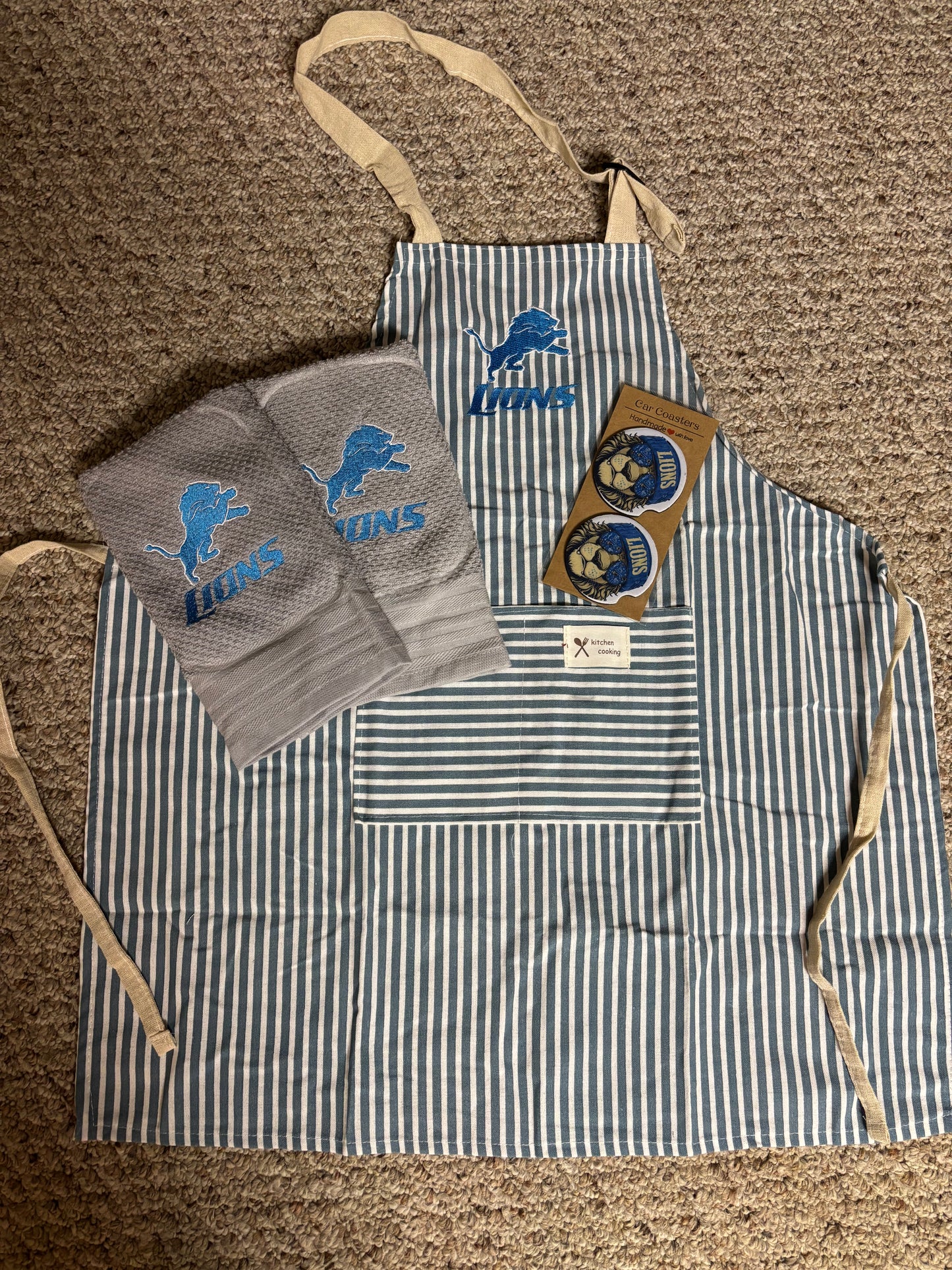 Detroit Lions Embroidered Striped Apron, Adjustable Neck Strap, Ties in Back, Front Pocket