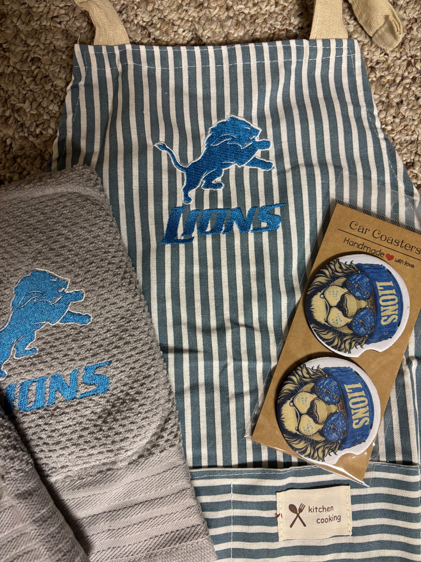 Detroit Lions Embroidered Striped Apron, Adjustable Neck Strap, Ties in Back, Front Pocket